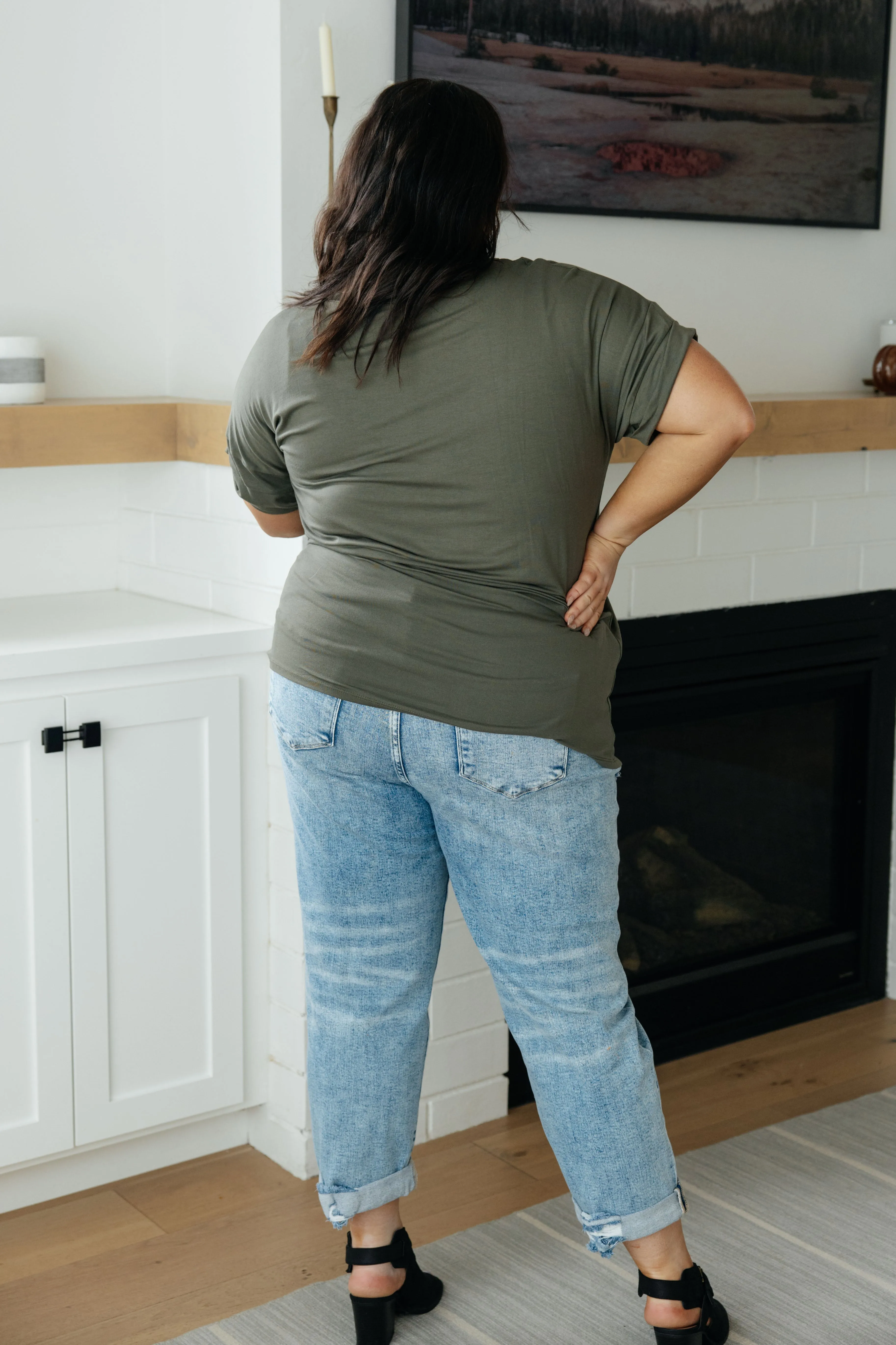 Absolute Favorite V-Neck Tee in Olive