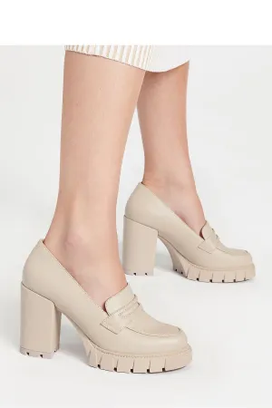 Block heel pumps