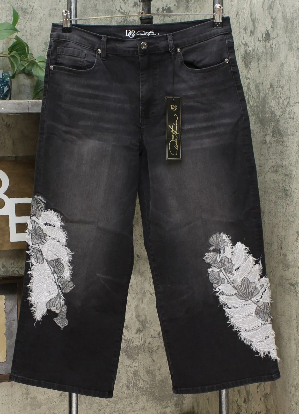 DG2 by Diane Gilman Women's Embroidered Cropped Wide Leg Jeans