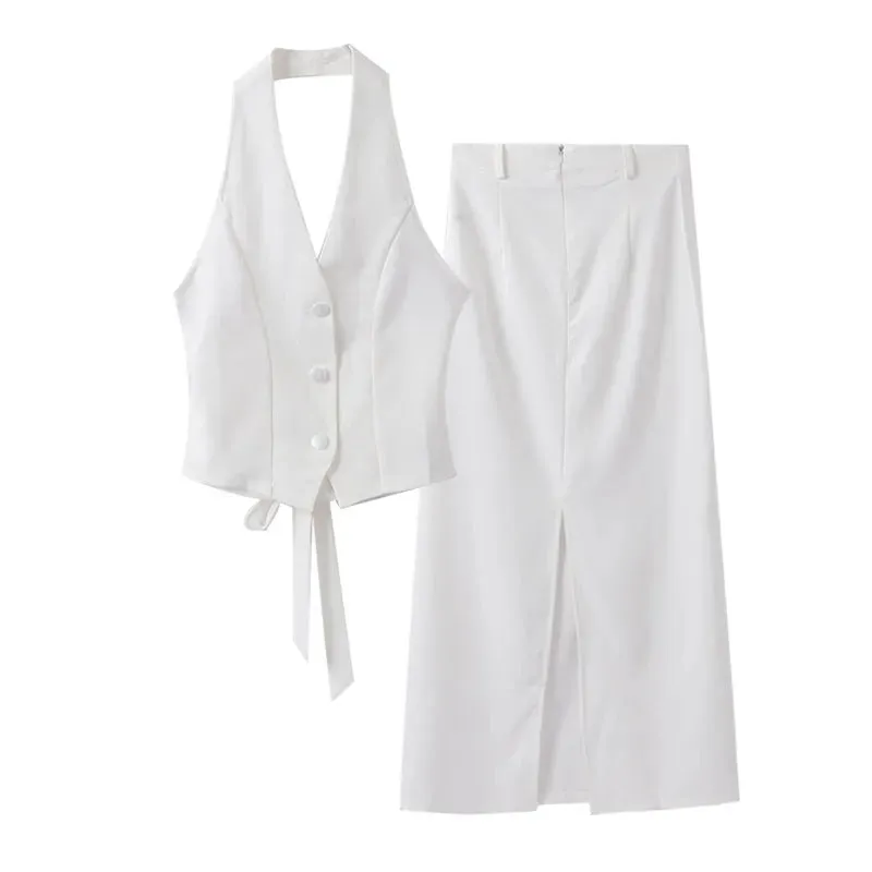 Isabella – Graceful Women’s Halter Set