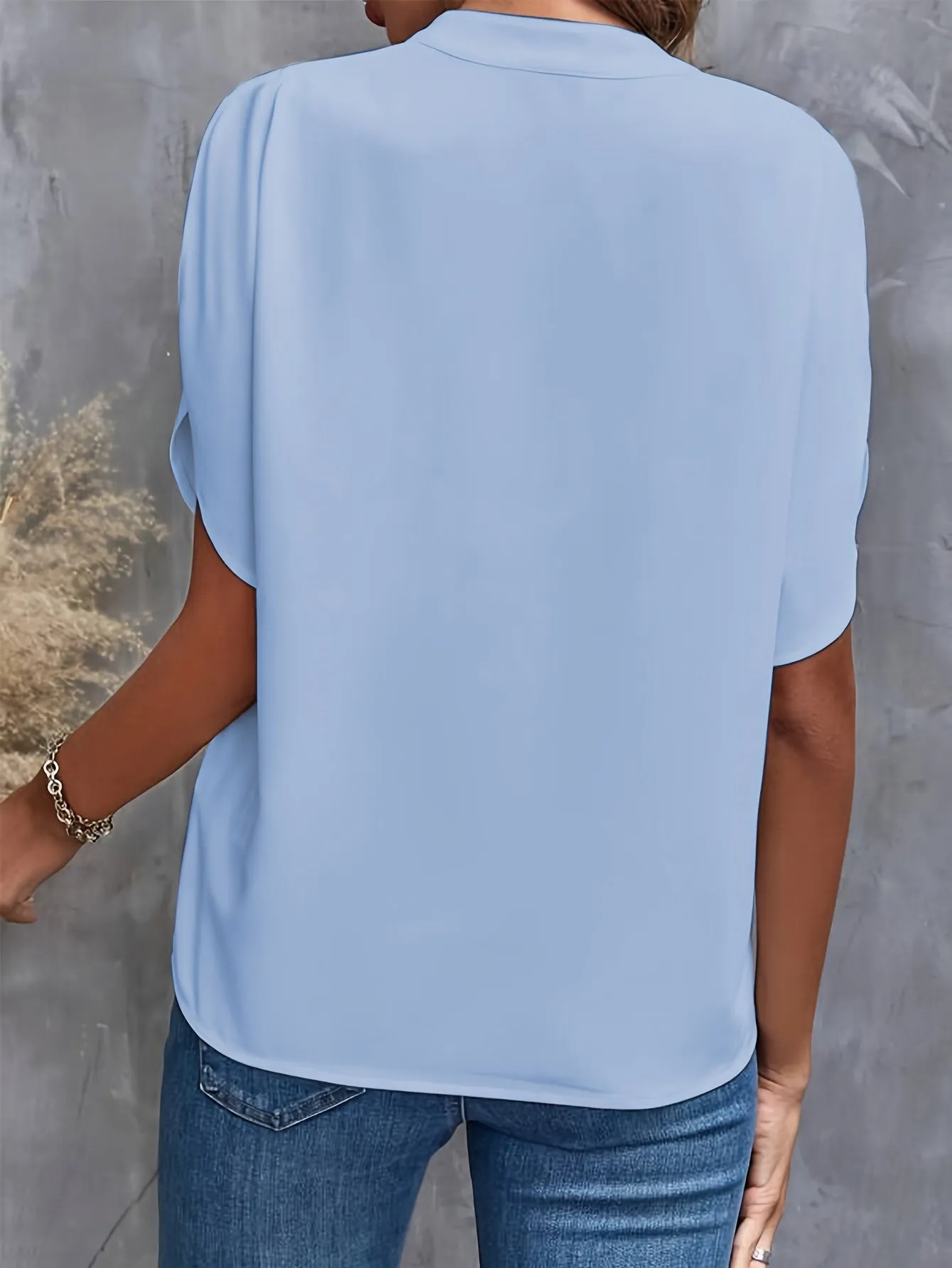 Jazmin® | Light and elegant blouse