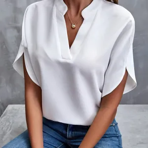 Jazmin® | Light and elegant blouse