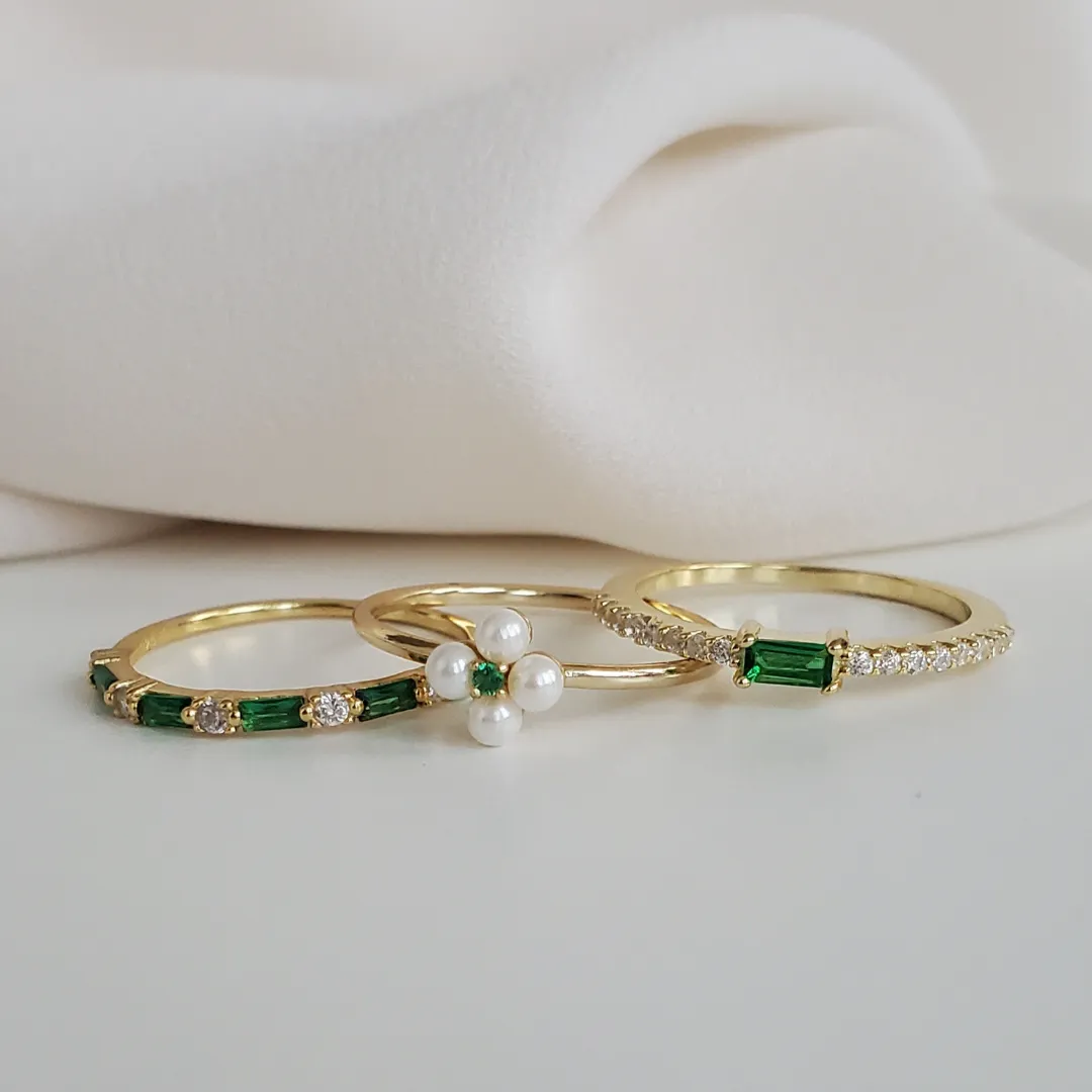 Jen Emerald Ring
