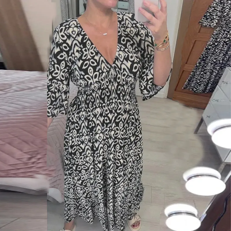 Kymberly® | Relaxed and timeless   dress