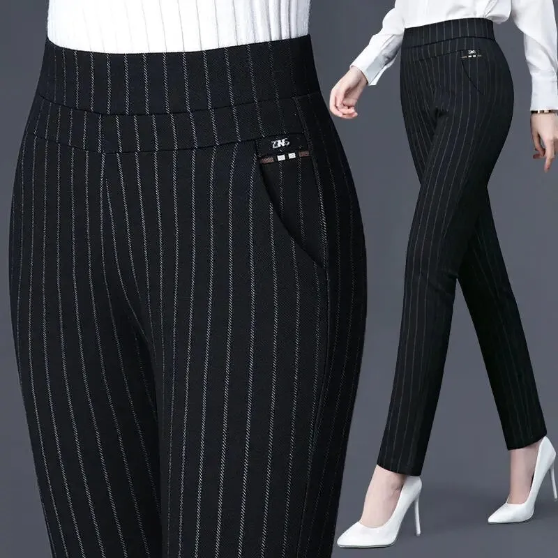 Legging Aura™ | Women's High-Waisted Leggings | Stretch Fit, Faux Pocket Detail & Flexible Comfort