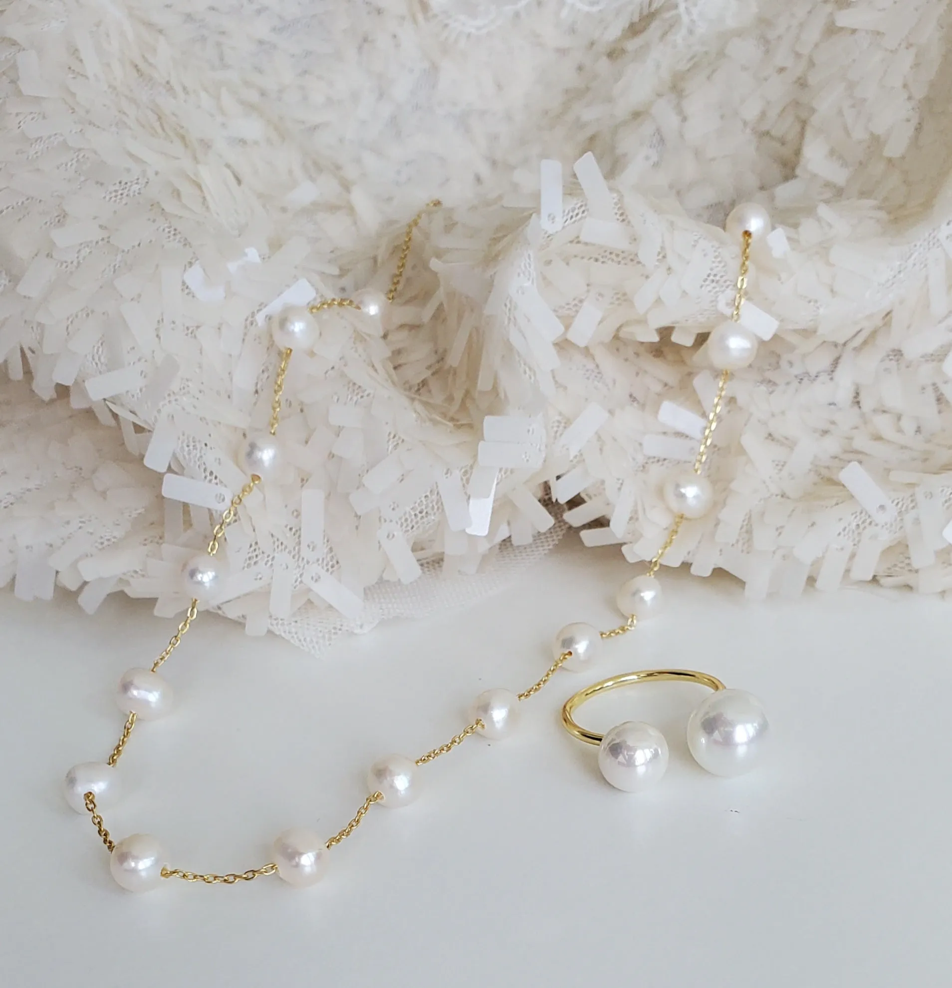 Multi Pearls Necklace