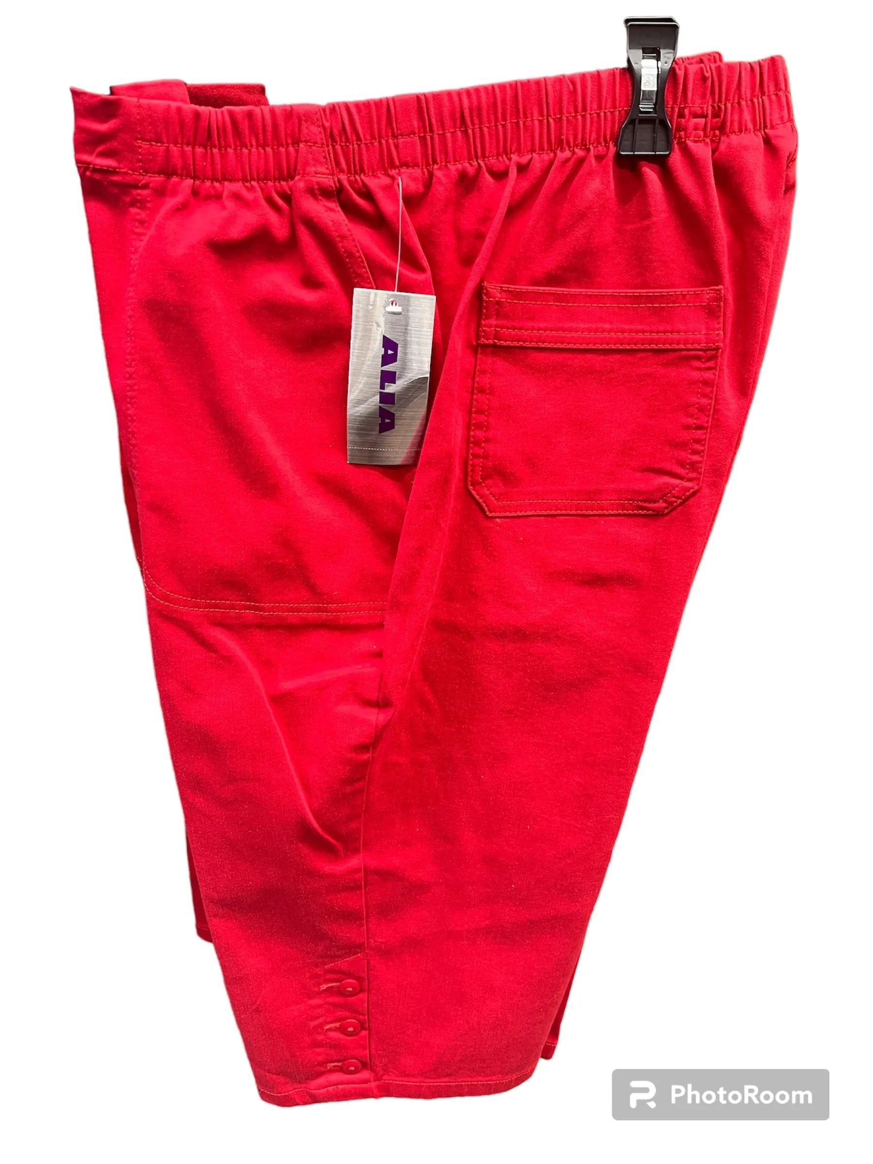 New with tags! Women's Alia Pull on Crop Pant Capris in Red, Sz 14 Retails $45 