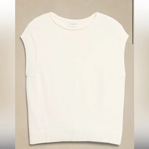 NWT Banana Republic Crew Neck Sweater Tee