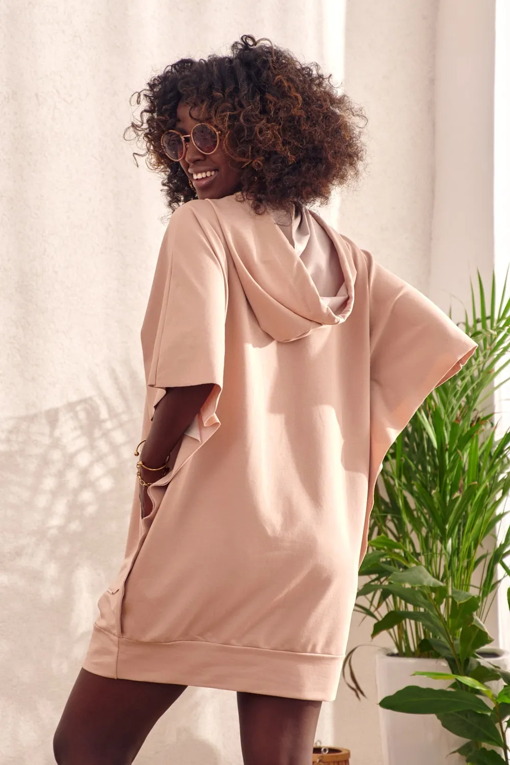 Sports dress / tunic bat with a hood, beige FI518