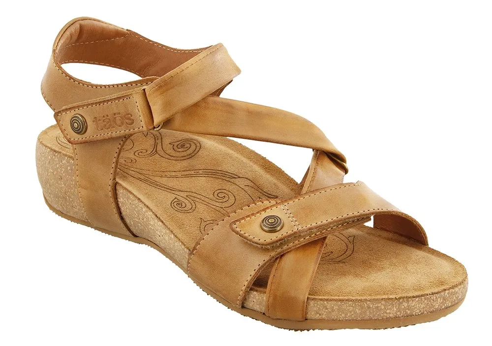 Taos Universe Wedge Sandal Camel
