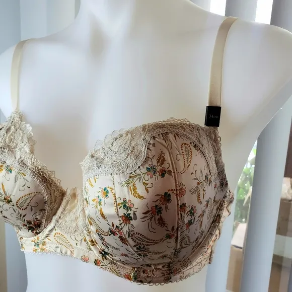 Victoria's Secret Dream Angels Lined Demi         Bra 34DD &amp; Thong Small