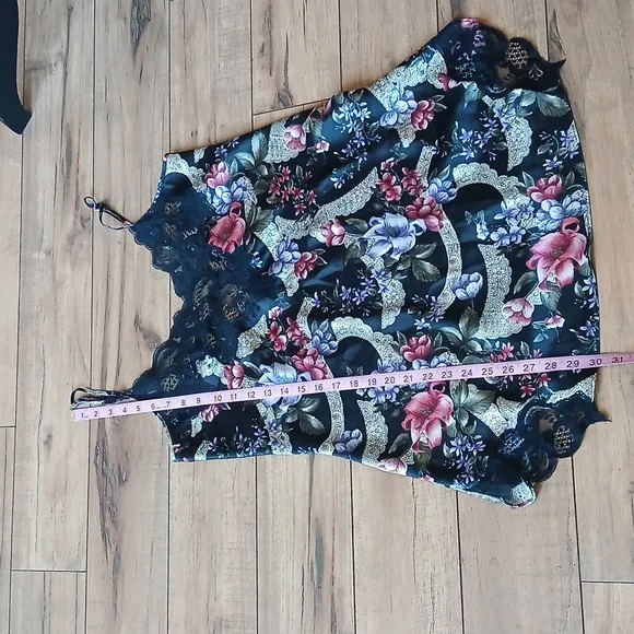 Victoria's Secret Gold Label Black Floral Slip Mini Dress. Size L