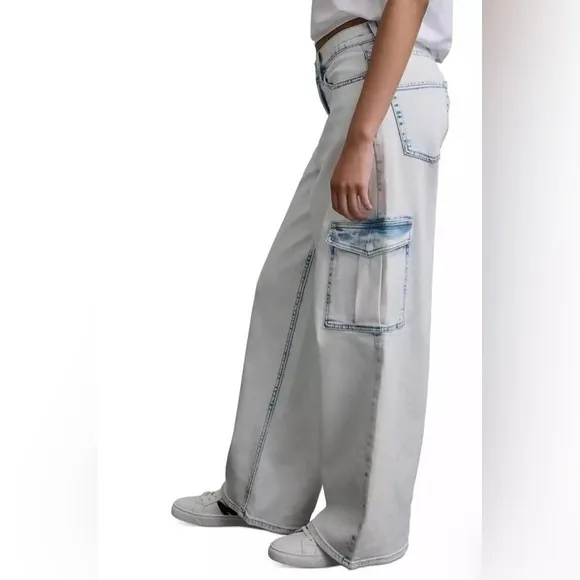 Women's DKNY Jeans High-Rise Wide-Leg Cargo Jeans Light Wash Cotton Size 32