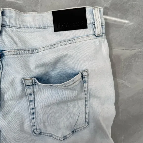Women's DKNY Jeans High-Rise Wide-Leg Cargo Jeans Light Wash Cotton Size 32