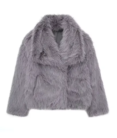 Women's Fur Coat - Warm & Comfortable
